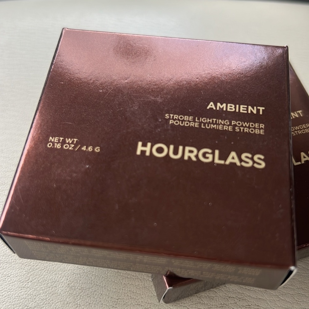 TWO (2) HOURGLASS AMBIENT STROBE LIGHTING POWDER, NIB, never used! - Picture 7 of 7